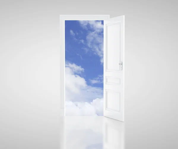 Tür und Himmel — Stockfoto