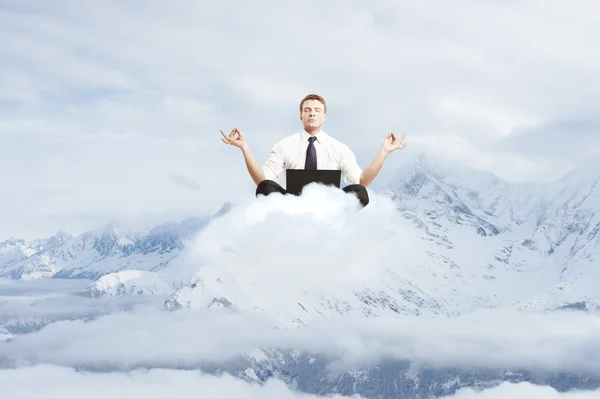 Hombre de negocios meditando —  Fotos de Stock