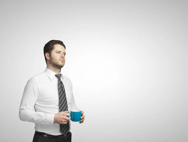 Homem com xícara de café — Fotografia de Stock