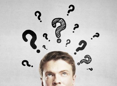 soru simgesi olan adam