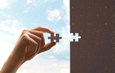 gökyüzü arka plan üzerinde puzzle