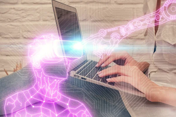 Doppelbelichtung Von Frauenhänden Beim Tippen Computer Und Mann Beim Zeichnen — Stockfoto