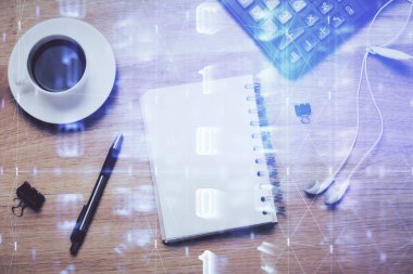 Çalışma masasının üzerine teknoloji teması çizimi çifte pozlama. Üst Manzara. Küresel veri analiz kavramı.