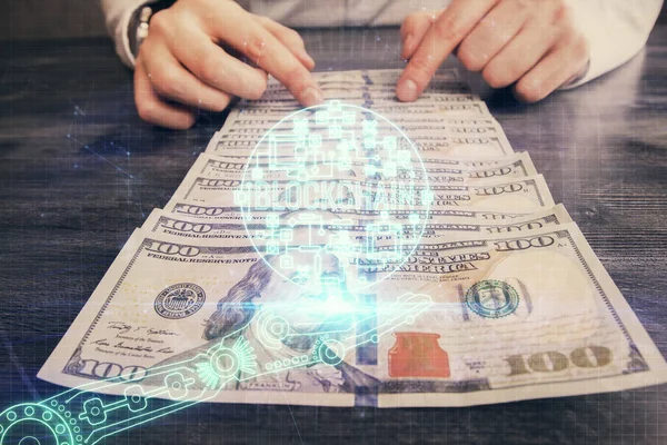 Wielokrotna Ekspozycja Blockchain Motyw Rysunek Hologram Usa Dolarów Rachunków Rąk — Zdjęcie stockowe