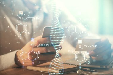 Bir adamın elini tutarken ve bir telefon ve DNA çizimi kullanırken iki kez görüntülenmiş. Tıp eğitimi kavramı.