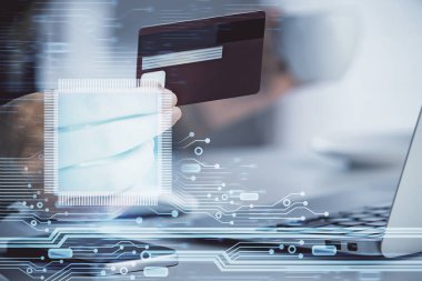 Kredi kartı ve veri temalı hologram çizimi tutan bir kadının online alışverişine iki kez maruz kalışı. E-ticaret kavramı.