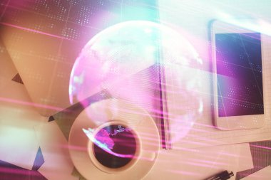 Teknoloji temalı çizimlerin çoklu pozu telefon ile masanın üzerinde. Üst Manzara. Yüksek teknoloji kavramı.