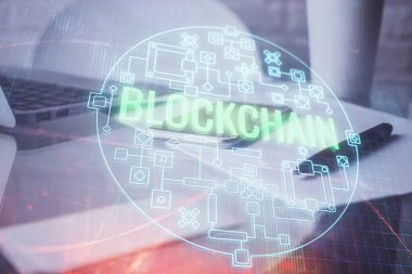 Blockchain temalı çizim ve cep telefonu arkaplanının çifte pozu. Şifreleme pazarı kavramı