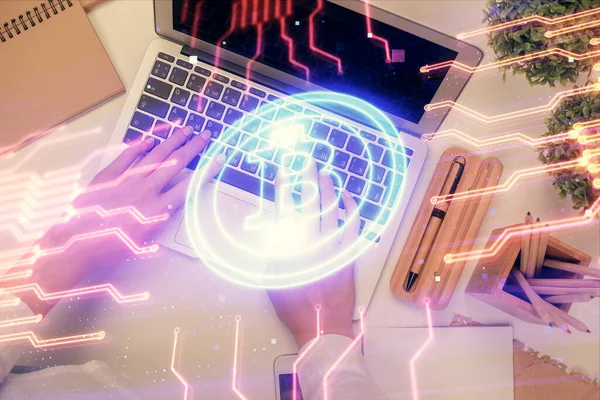 Dupla Exposição Das Mãos Mulher Que Trabalham Computador Desenho Holograma — Fotografia de Stock