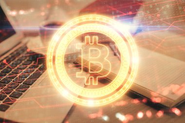 Masa arkasında kahve ve eşyalar olan kripto teknolojisi çizimi ve masaüstüne çifte maruz kalma. Engelleme zinciri kavramı