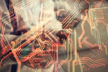 Bilgisayar ve teknoloji temalı çizimlerde kadın elinin çifte pozlanması. Yüksek Teknoloji kavramı.