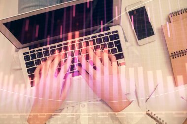 Bilgisayar ve ön x çizim hologramı üzerinde çalışan kadın elleri çift pozlama. Üst Manzara. Mali analiz kavramı.