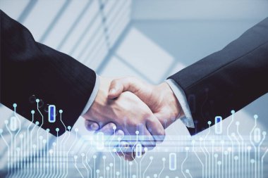 İki kişinin veri temalı hologramı ve el sıkışması. Bilişim endüstrisi konseptinde ortaklık.