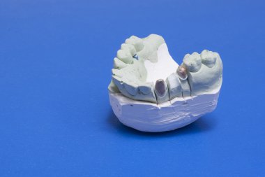 Doktor ile izole Pano