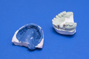 Doktor ile izole Pano