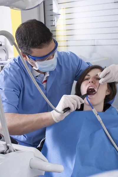 Dentist at work — Stock Photo, Image