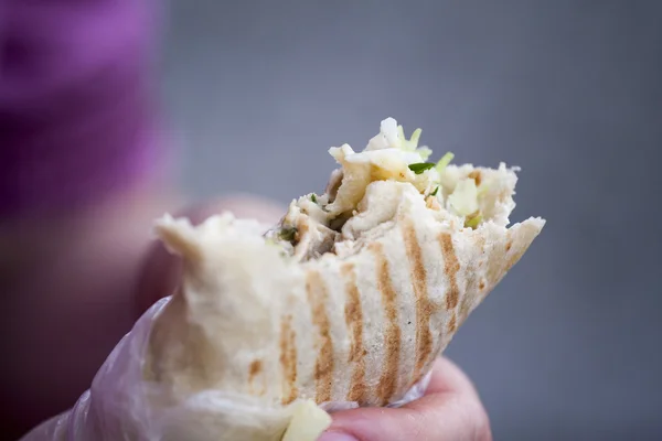 Arabiska kyckling shawarma — Stockfoto