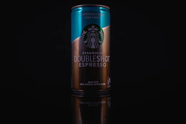 Ukraine Lviv April 2022 Kaffee Kaltgetränk Starbucks Doubleshot Espresso Einem — Stockfoto