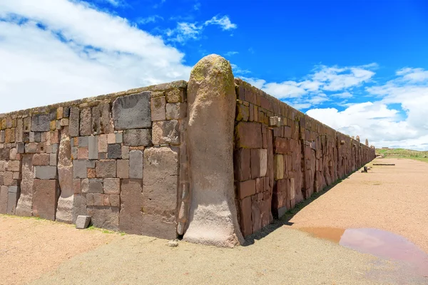 Väggarna runt templet kalasasaya — Stockfoto