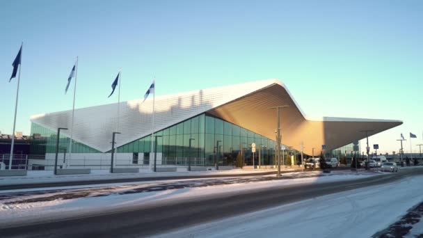 芬兰赫尔辛基万塔机场新的现代化翻新候机楼. — 图库视频影像
