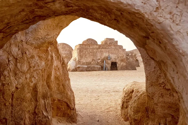 Cenário abandonado do planeta Tatooine para as filmagens de Star Wars no deserto do Saara Fotografias De Stock Royalty-Free