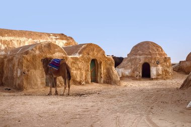 Sahra Çölü 'nde Yıldız Savaşları çekimleri için Tatooine gezegeninin terk edilmiş manzarası