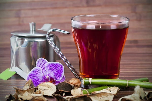 Xícara de chá, ervas bebidas quentes — Fotografia de Stock
