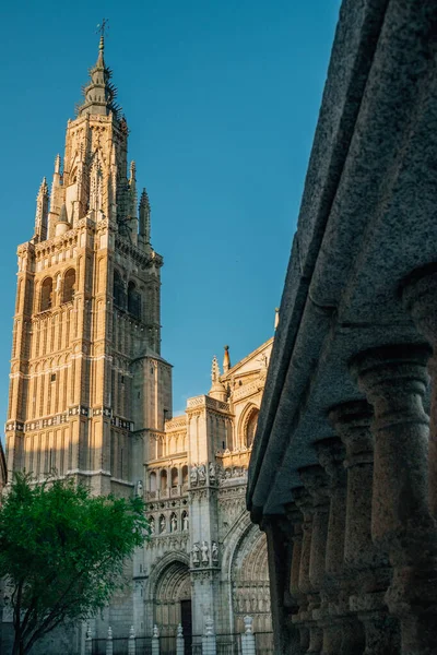 スペインのトレド大聖堂の風景と詳細 — ストック写真