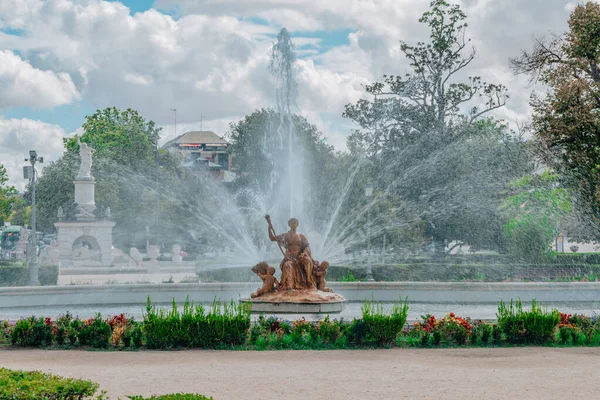 Fontaine Dans Jardin Île Aranjuez Madrid Espagne — Photo