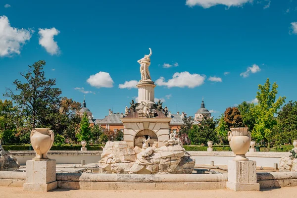 Emlékmű Bejárat Sziget Kertek Aranjuez Madrid — Stock Fotó