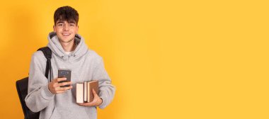 cep telefonlu izole öğrenci