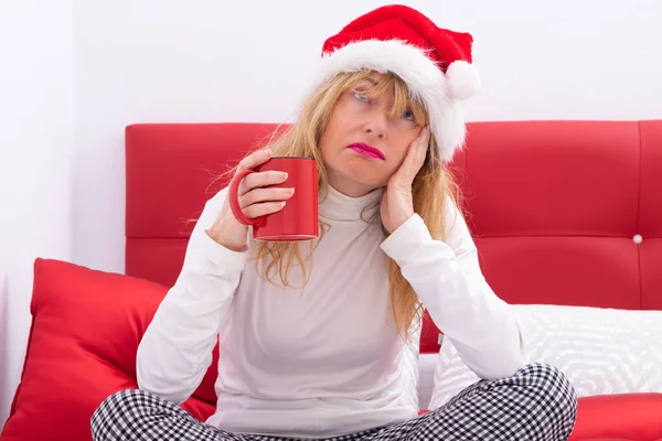 Женщина Рождество Дома Выражением Стресса Проблем — стоковое фото