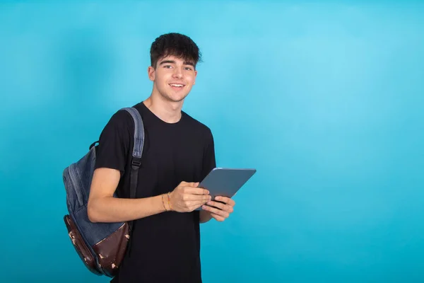 Tiener Student Met Tablet Geïsoleerd Achtergrond — Stockfoto