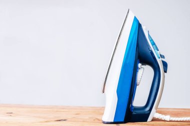 Ütü, ütü malzemeleri.