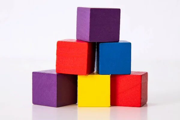 Izolované Barevné Dřevěné Bloky Konstrukce — Stock fotografie