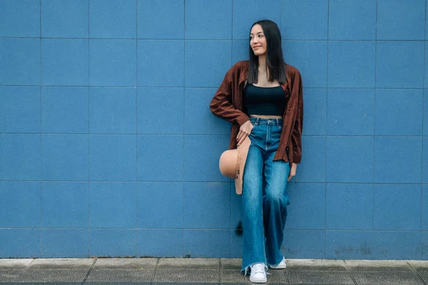 Asian Girl Hat Street Wall — Fotografia de Stock