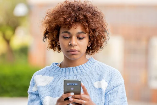 African American Girl Street Mobile Phone — Stock fotografie