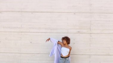 girl dancing modern urban dance on the street