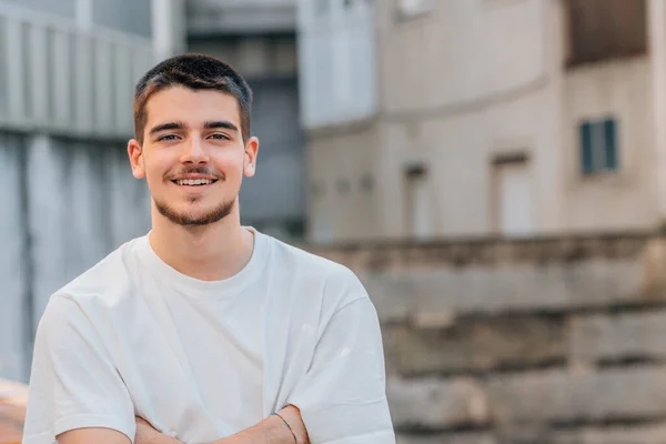 Retrato Joven Adolescente Sonriendo — Foto de Stock