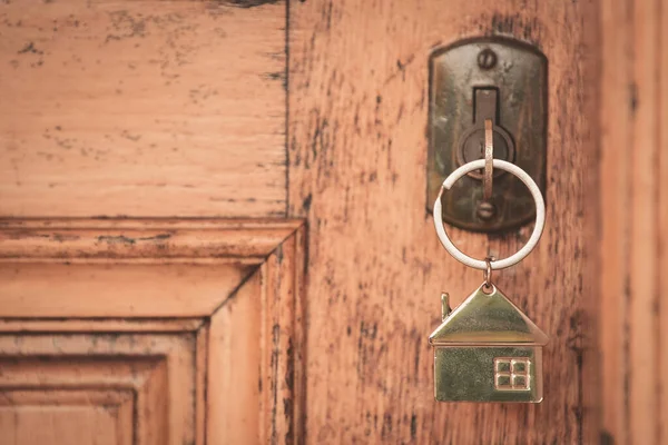 Klíč Dveřích Vinobraní Dřevěné Dveře — Stock fotografie