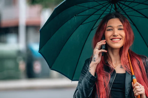 Girl Street Umbrella Mobile Phone — Stock Fotó
