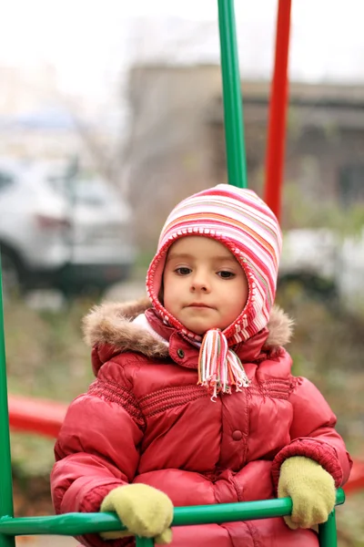 Pequena menina adorável — Fotografia de Stock