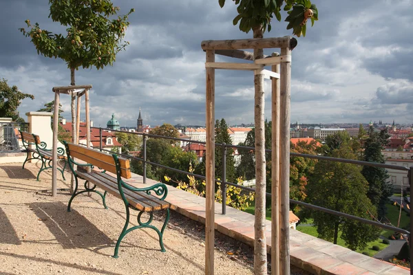 Uitzicht vanaf het kasteel van Praag — Stockfoto
