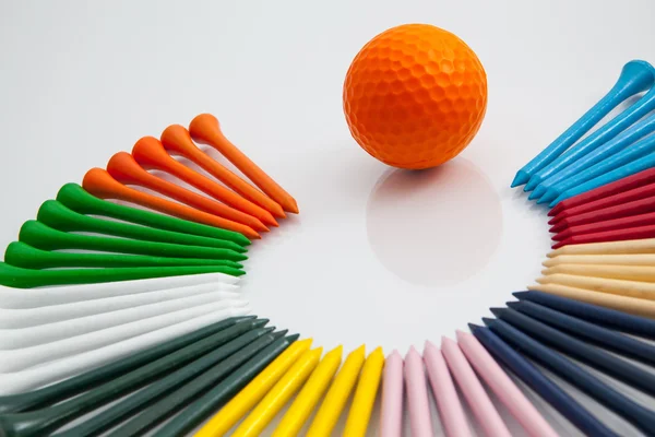 Los coloridos tees de golf de madera — Foto de Stock