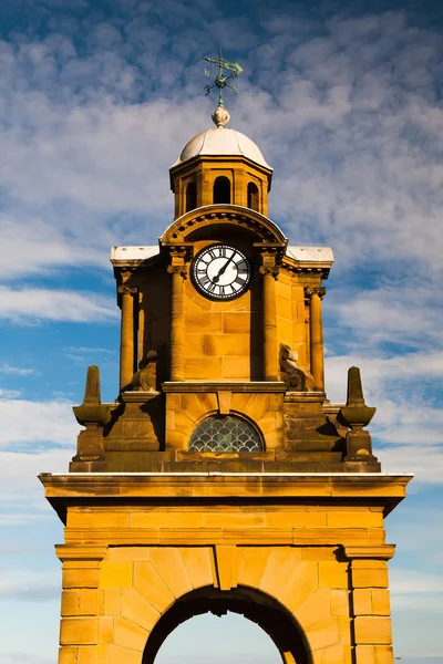 Tower clock in Scarborough — Stock Photo, Image