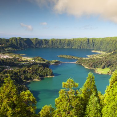 ünlü caldera Azores