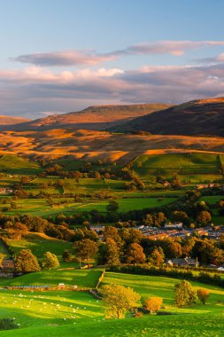 sedbergh - gün batımında küçük bir kasaba