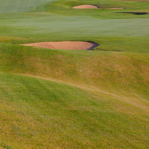L'été sur le terrain de golf vide — Photo