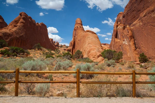 Vackra klippformationer i arches national park, utah, usa — Stockfoto