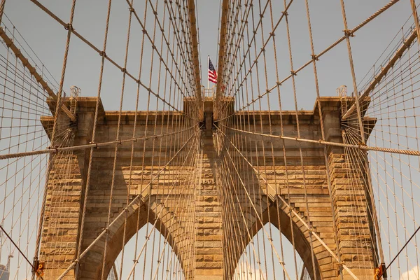 Detail of historic Brooklyn Bridge in New York — Stock Photo, Image
